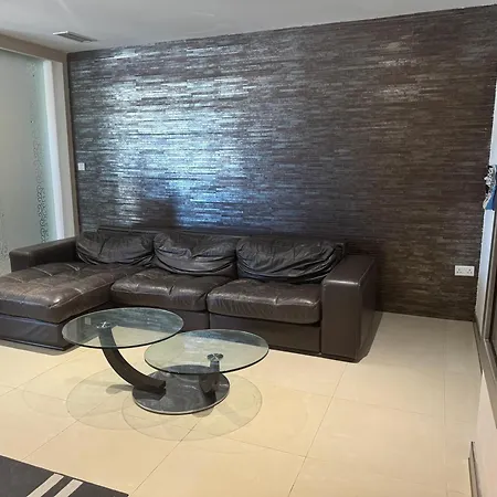 Seaside Retreat 3bed W Garage In Spb! By Homely St Paul's Bay