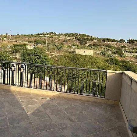 Seaside Retreat 3bed W Garage In Spb! By Homely Apartment St. Paul's Bay